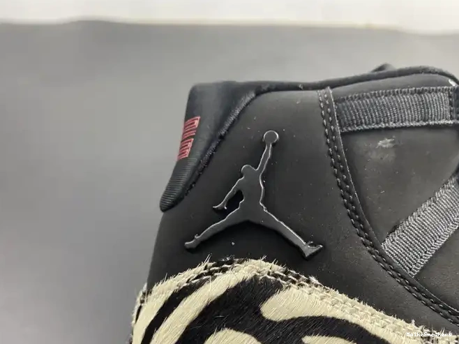 MaikeSneakers AR0715-010 AIR ANIMAL JORDAN INSTINCT 11 0323